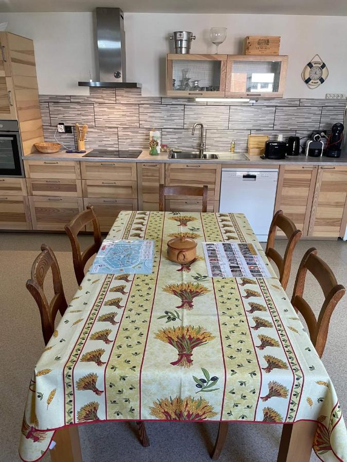 Spacieux Appartement モンス エクステリア 写真